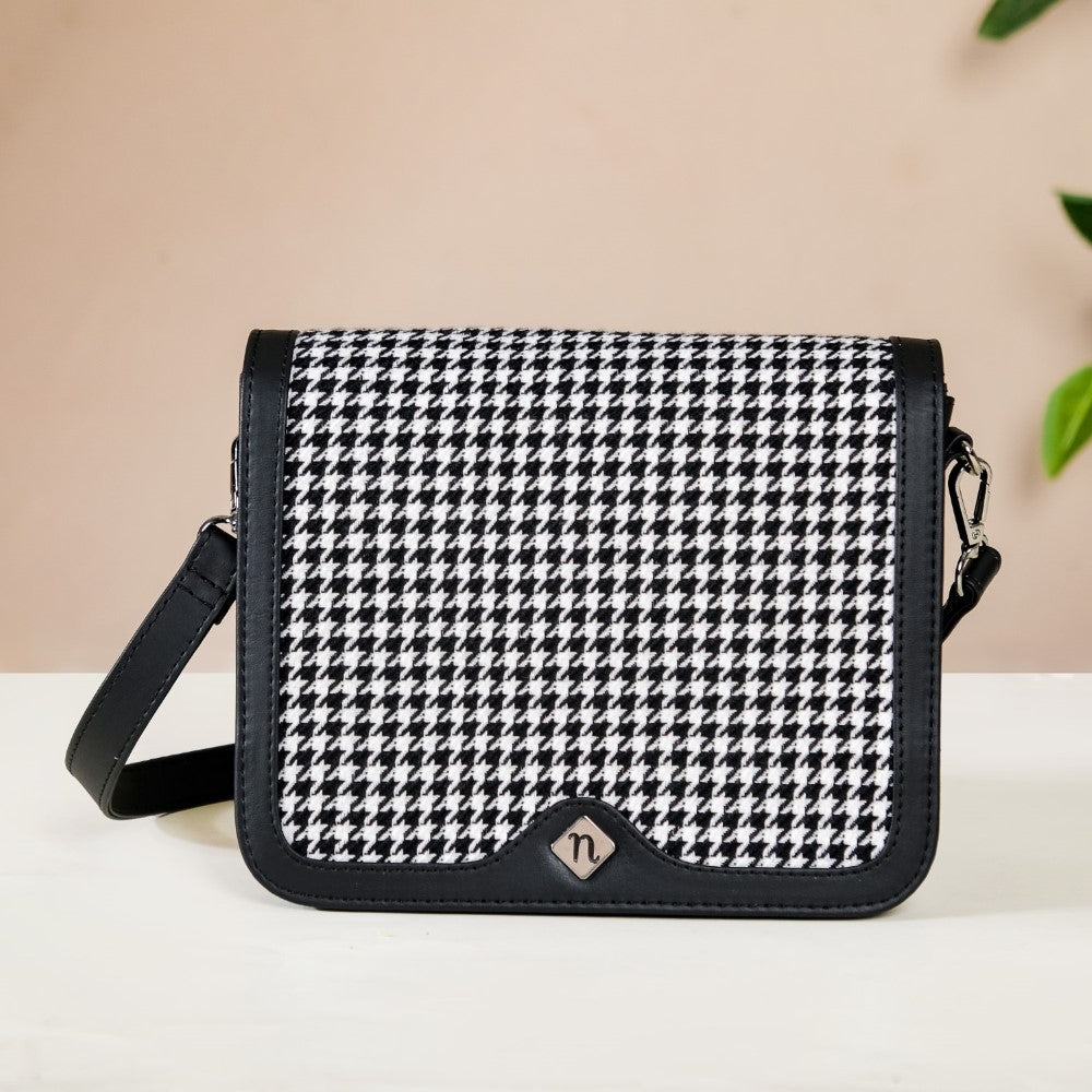 Go-To Shoulder Bag For Women Black Houndstooth