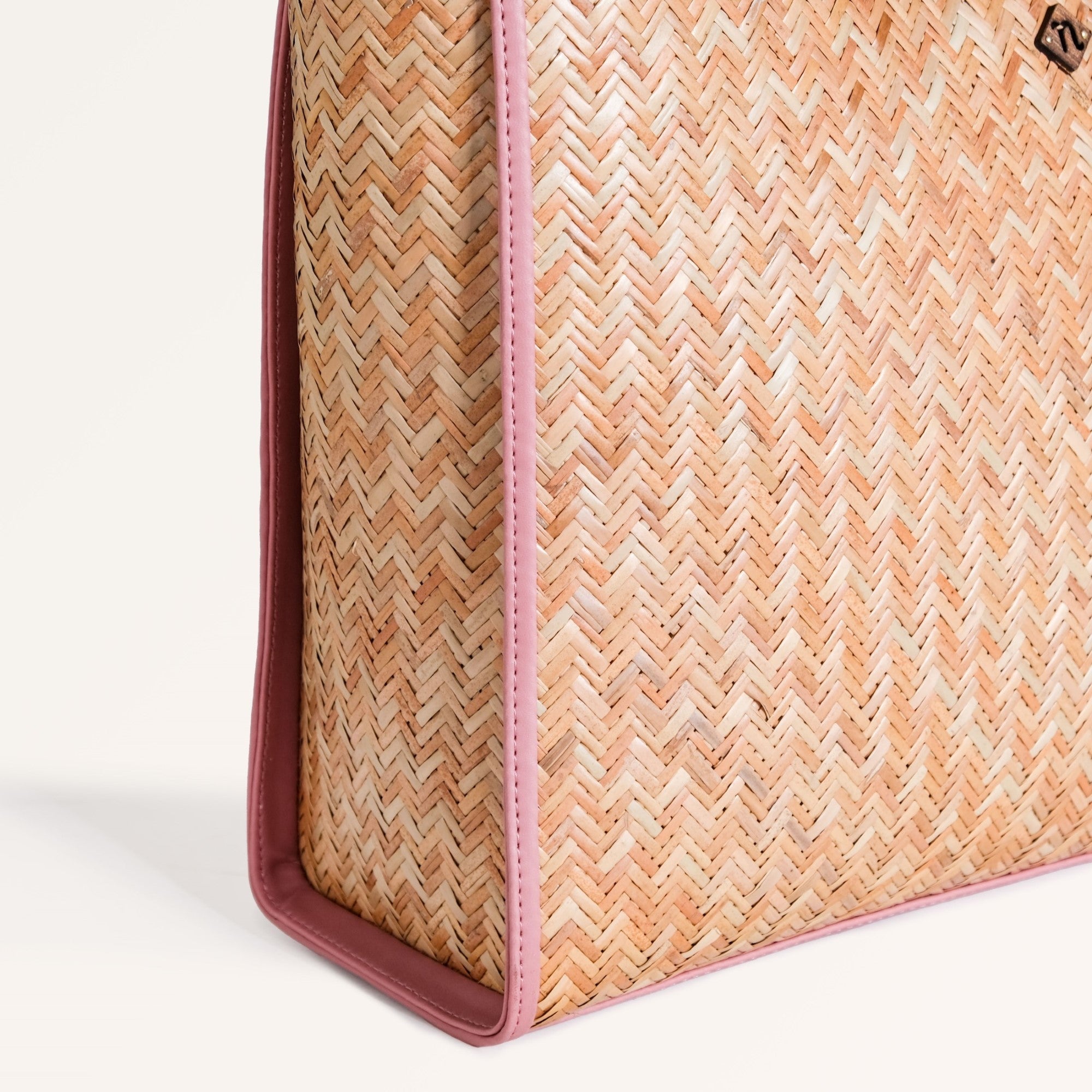 Sustainable BreezeBag Pink Tote