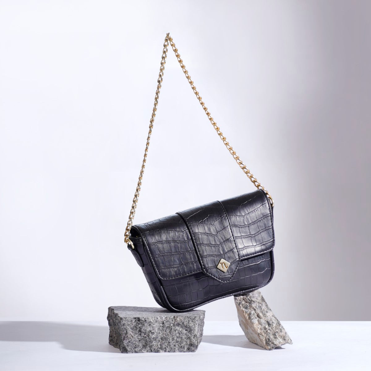 Croco Go-To Outing Bag Black